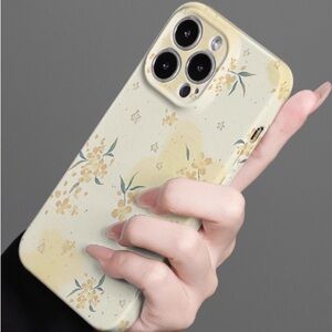 Floral Patterned Phone Case - Cream